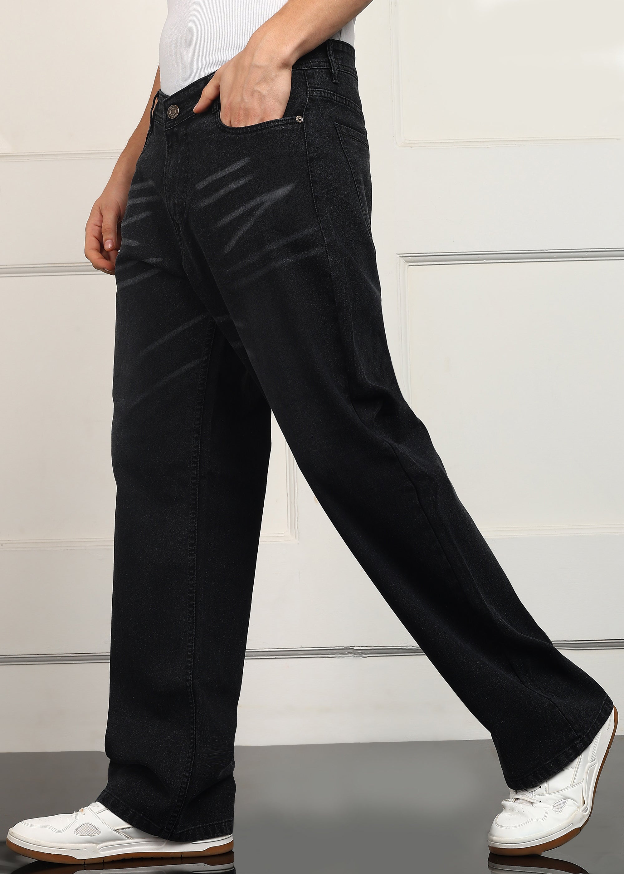 TOOMESJEANS Loose Fit Men Black Jeans