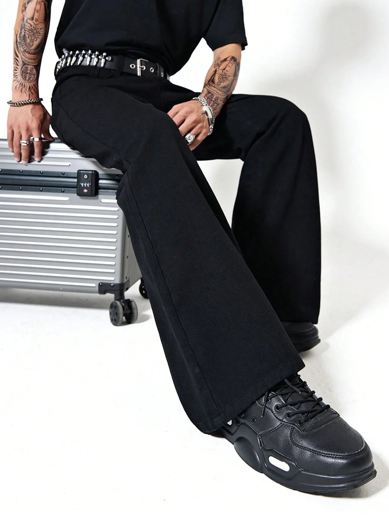 Toomesjeans Loose Fit Men  Black  Jeans