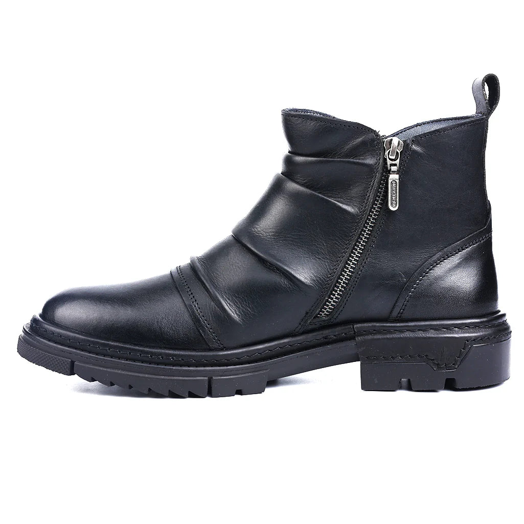 Modern Dark Black Boot